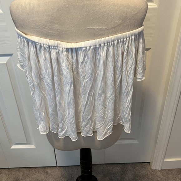 Truly Madly Deeply off the shoulder top size L - Picture 6 of 9